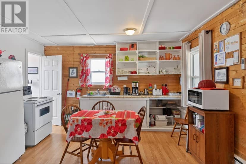 1235 Loch Lomond Road — photo 38 of 40