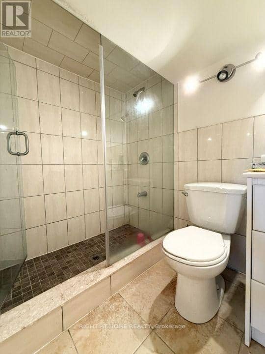 665 Ossington Avenue — photo 26 of 30