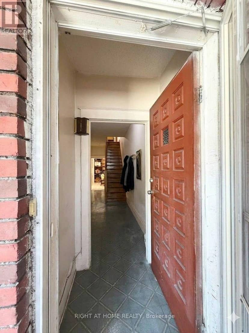 665 Ossington Avenue — photo 3 of 30