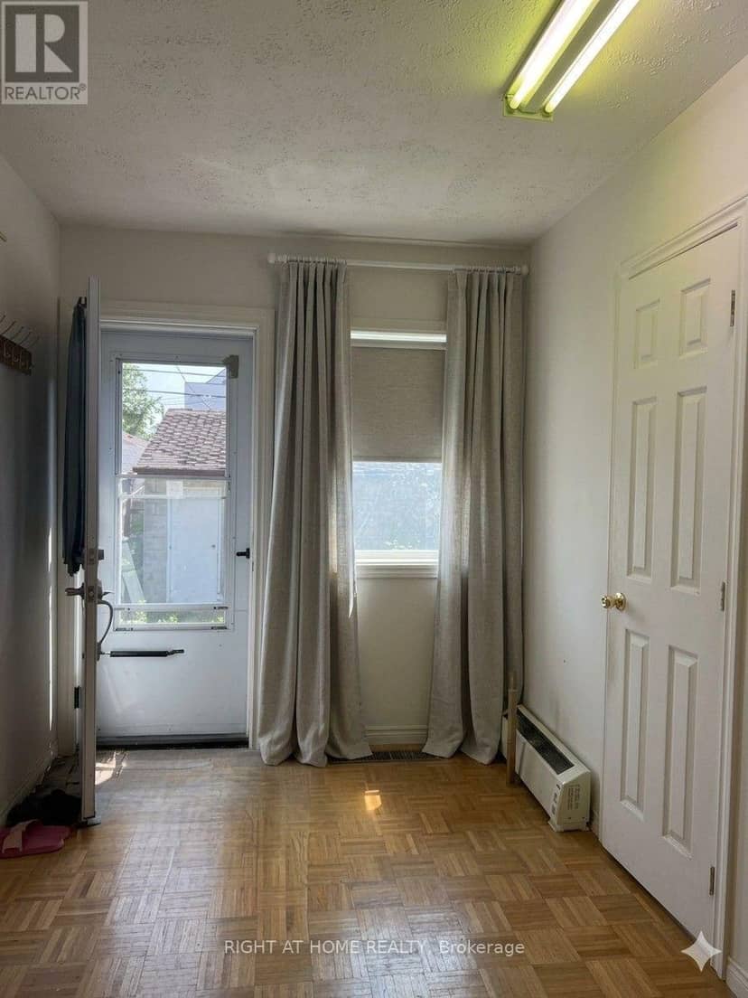 665 Ossington Avenue — photo 9 of 30