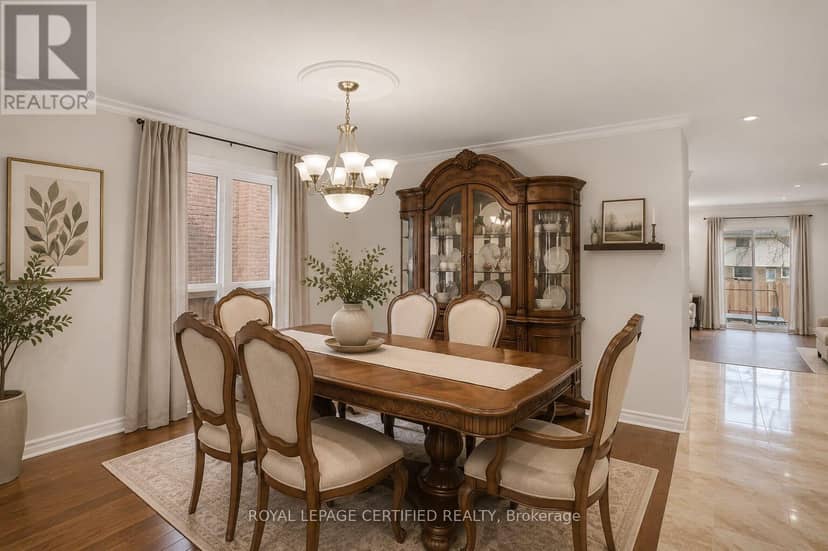 35 Trenholme Crescent — photo 5 of 37