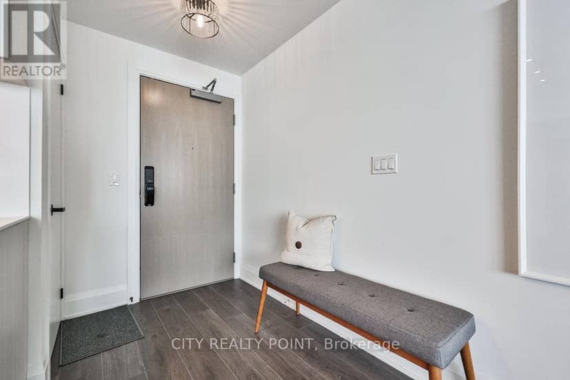 2204 - 370 Martha Street — photo 11 of 40