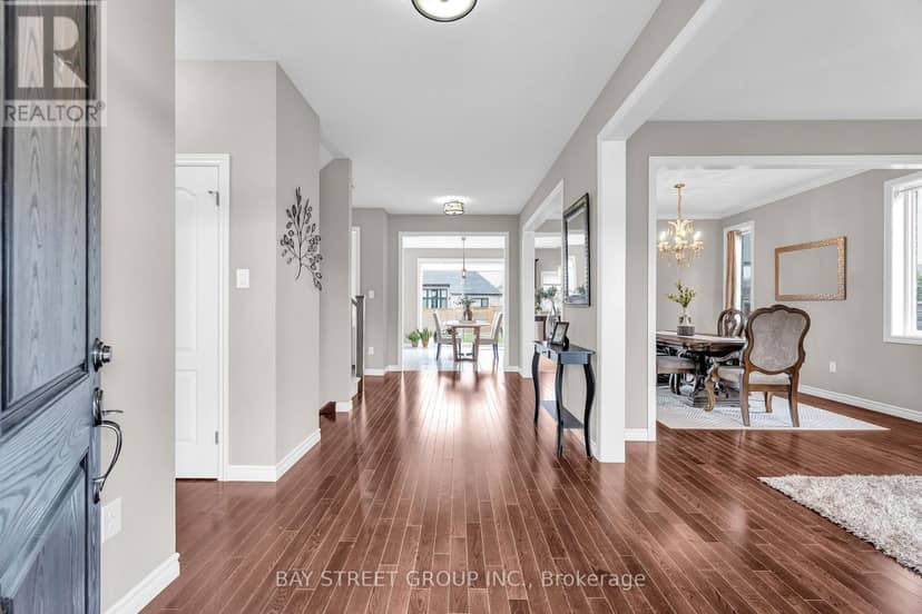 566 Bradwell Chase — photo 2 of 40