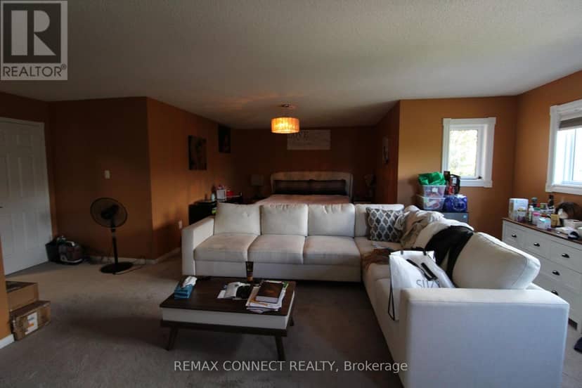 80 Kennett Drive, Whitby, photo 3