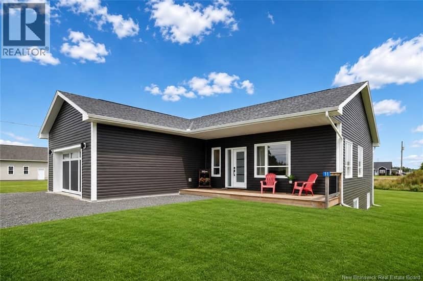 11 Riverside Drive, Petitcodiac, photo 2