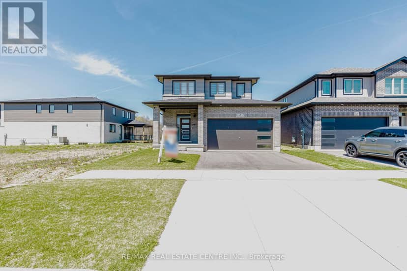 8 Moon Crescent — photo 1 of 38