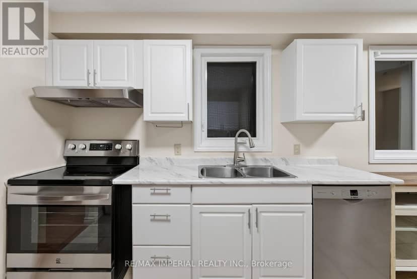 60 Radcliff Parkway — photo 9 of 40