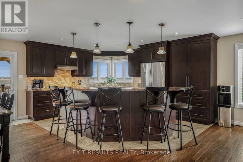 1887 Champlain Street — photo 17 of 30