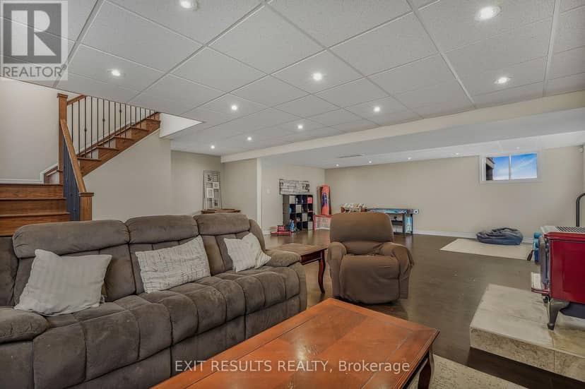 1887 Champlain Street — photo 24 of 30