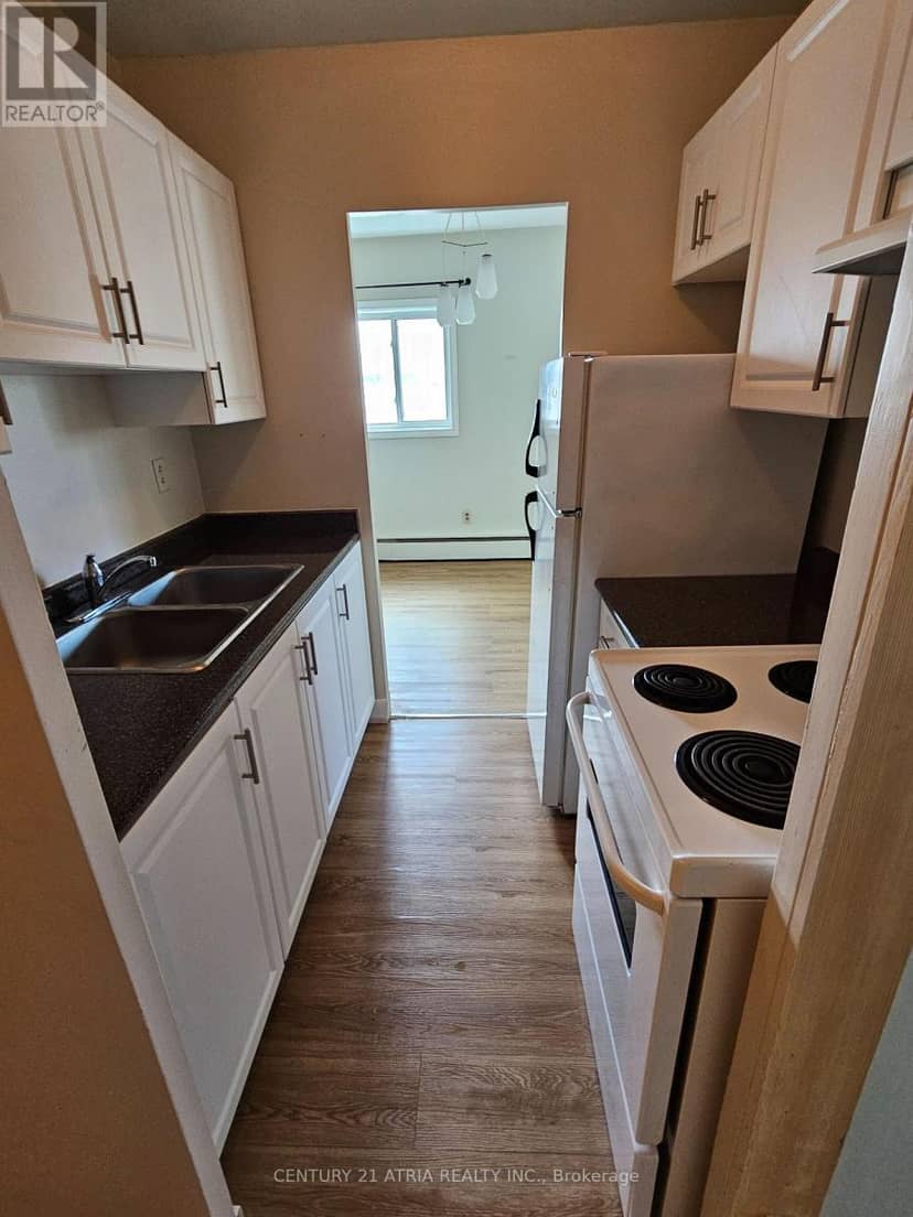 172 Westmount Street — photo 9 of 21