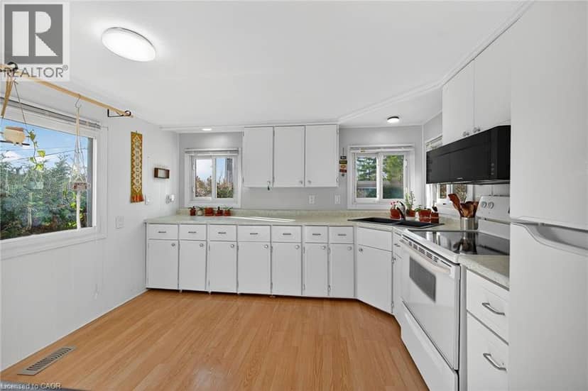 45 PARK Lane — photo 14 of 40