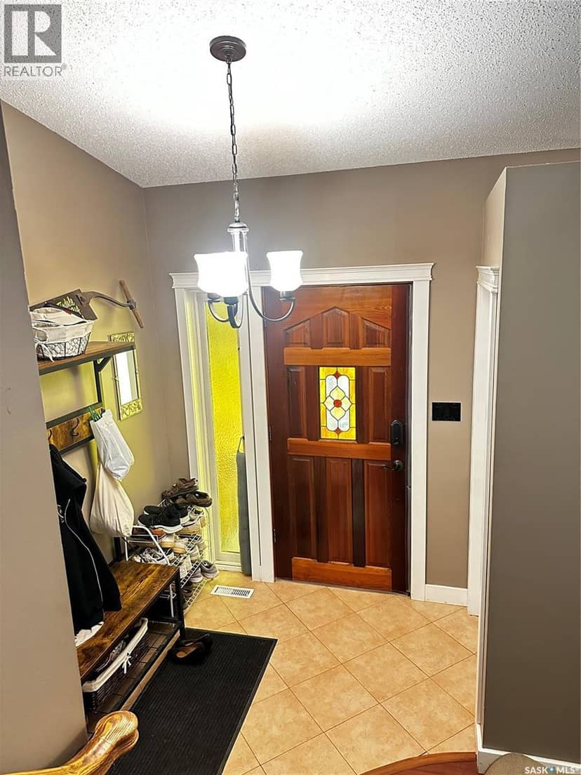895 Brimacombe DRIVE, Weyburn, photo 5