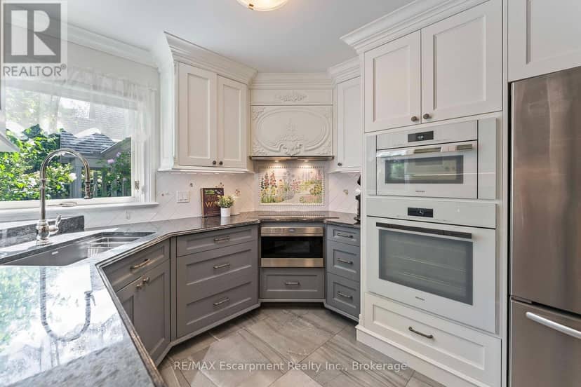 380 Watson Avenue — photo 9 of 40