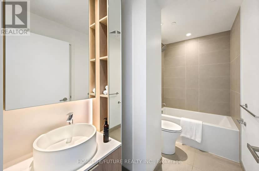 208 - 28 Ann Street — photo 28 of 30