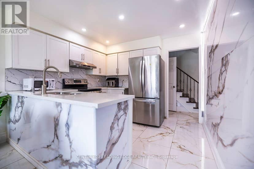 14 Guildwood Drive — photo 24 of 40