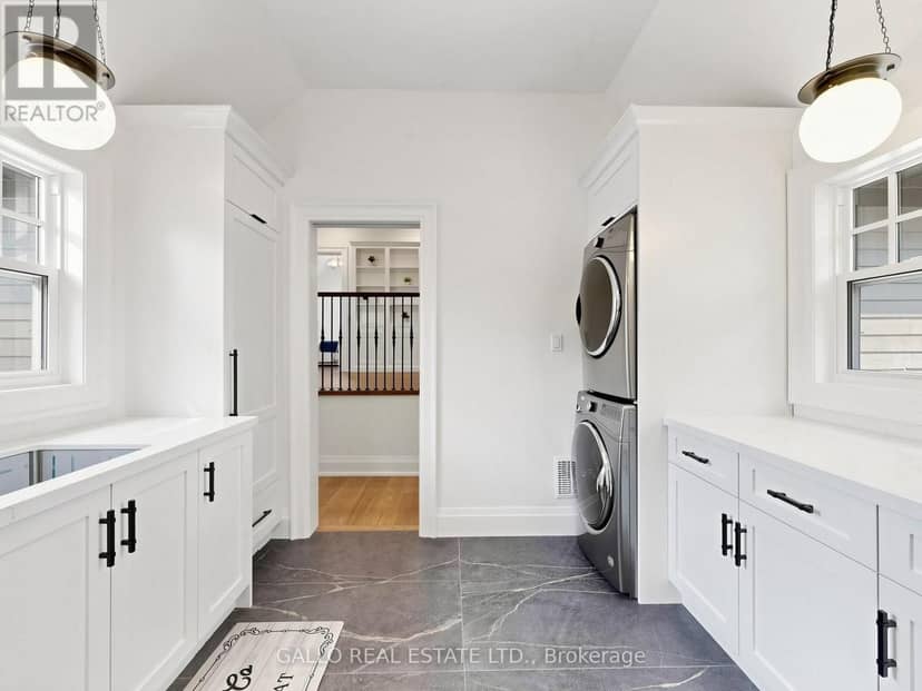 79 Albert Street — photo 32 of 40