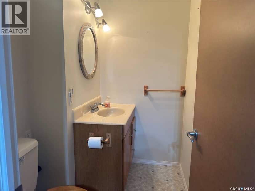 218 Downey STREET — photo 13 of 21
