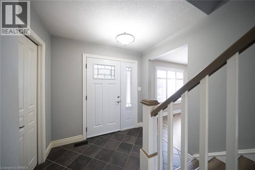 20 HOGARTH Road — photo 5 of 40