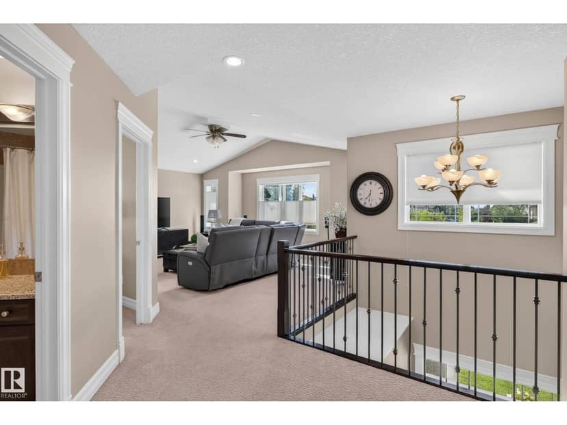 6324 56 AV — photo 29 of 40
