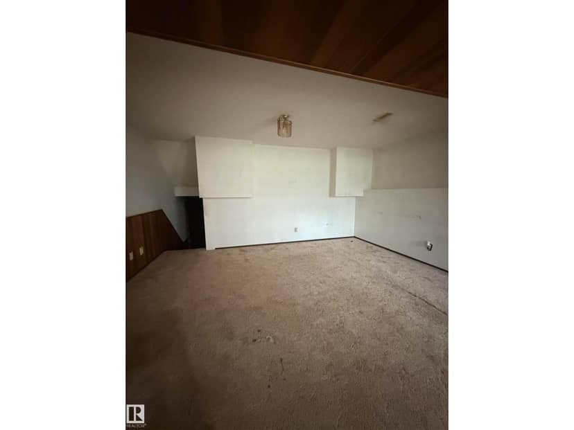 9223 172 AV NW — photo 26 of 40