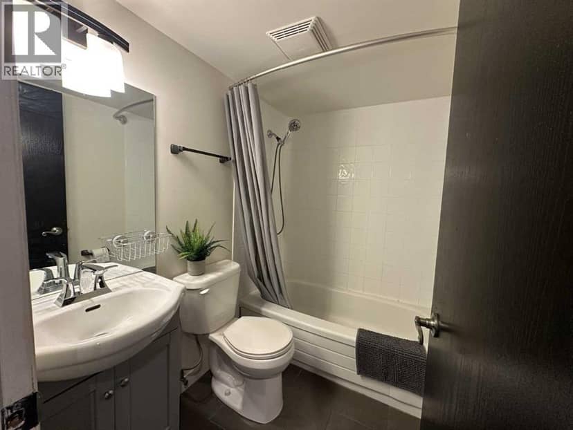 206, 1829 11 Avenue SW — photo 18 of 26