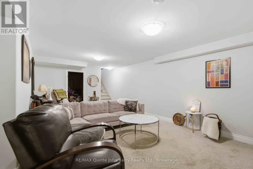 28 Raycroft Drive — photo 22 of 29