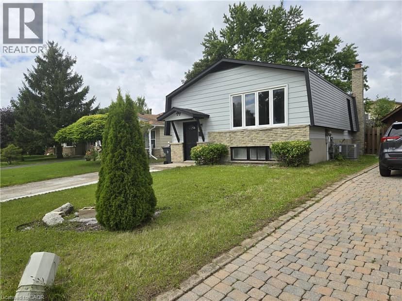 99 CLUTHE Crescent — photo 4 of 30