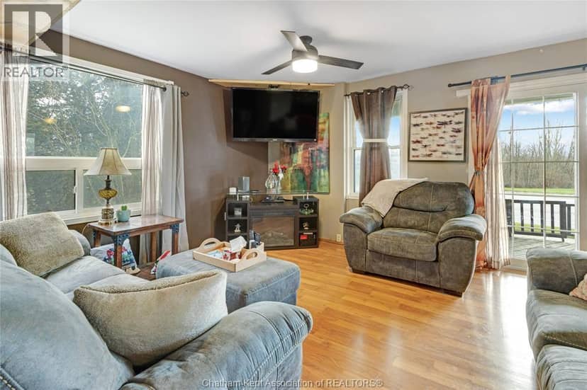 166 London Road — photo 9 of 40