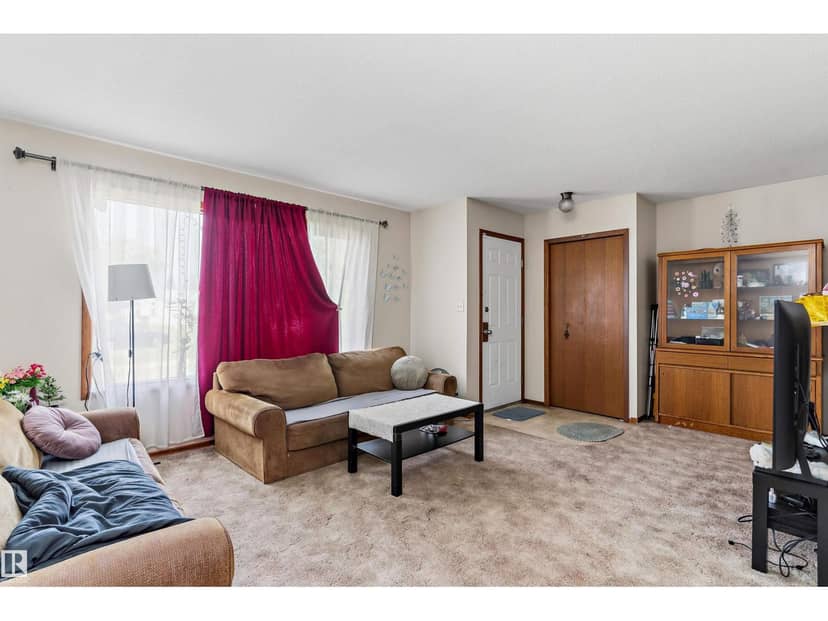 3825/27 53A ST, Wetaskiwin, photo 4