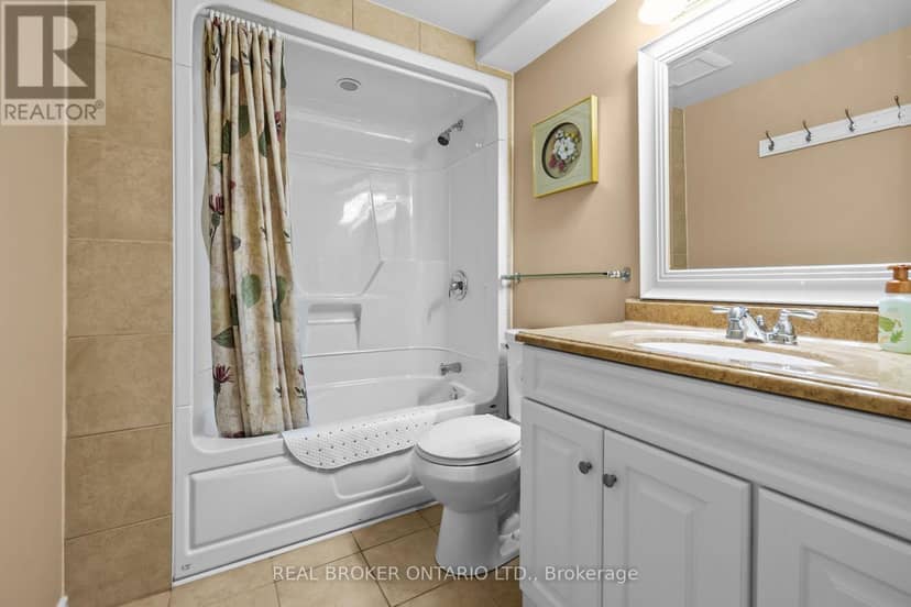 204 Hillpark High Street — photo 20 of 24