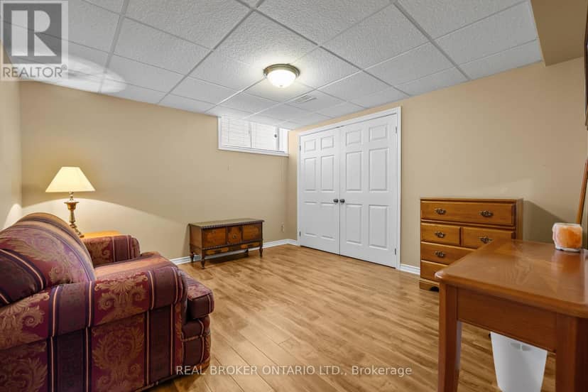 204 Hillpark High Street — photo 21 of 24
