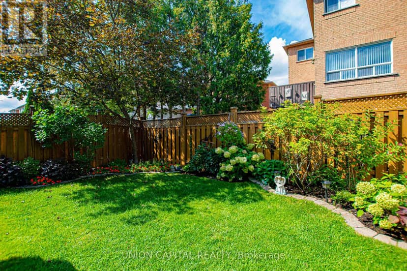 28 Sail Crescent — photo 39 of 40