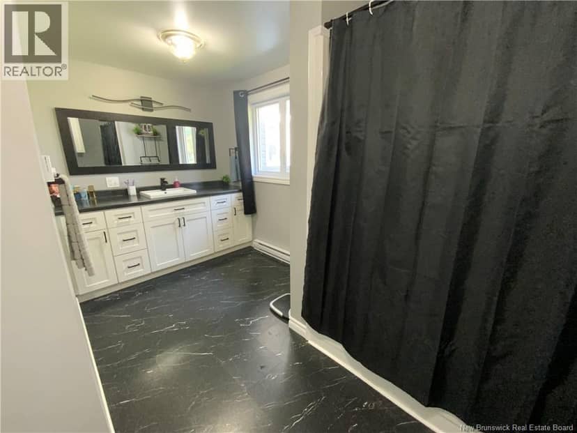 4 Lamoreaux Road — photo 14 of 21