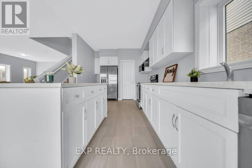 Listing 30212483 — photo 12 of 40