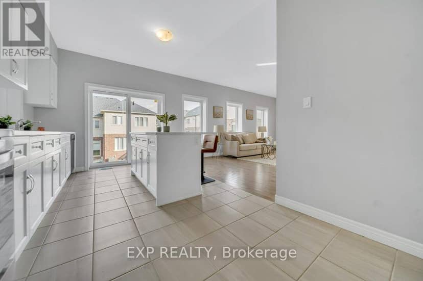 Listing 30212483 — photo 15 of 40