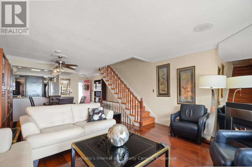 5 - 1 Olive Crescent — photo 17 of 29