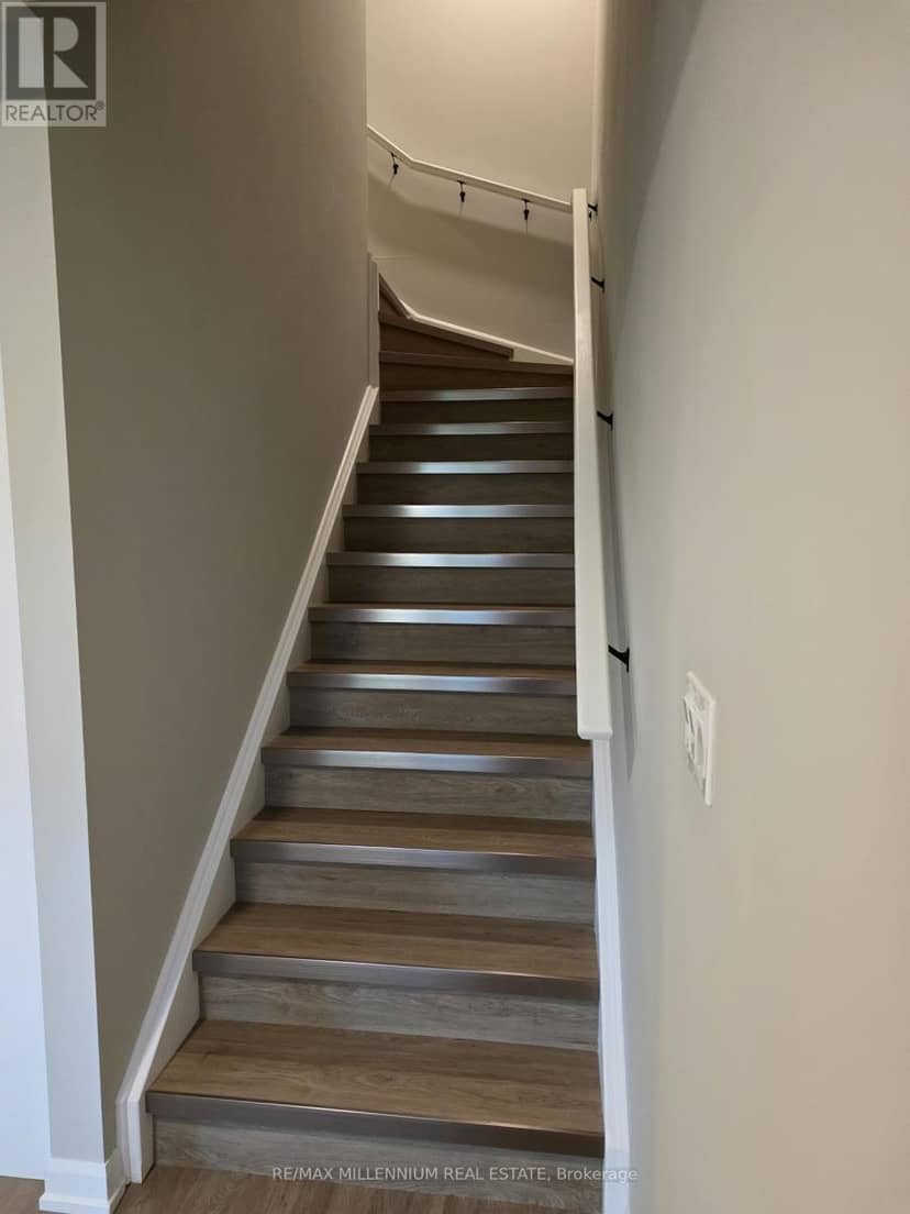 320 - 708 Woolwich Street — photo 3 of 21