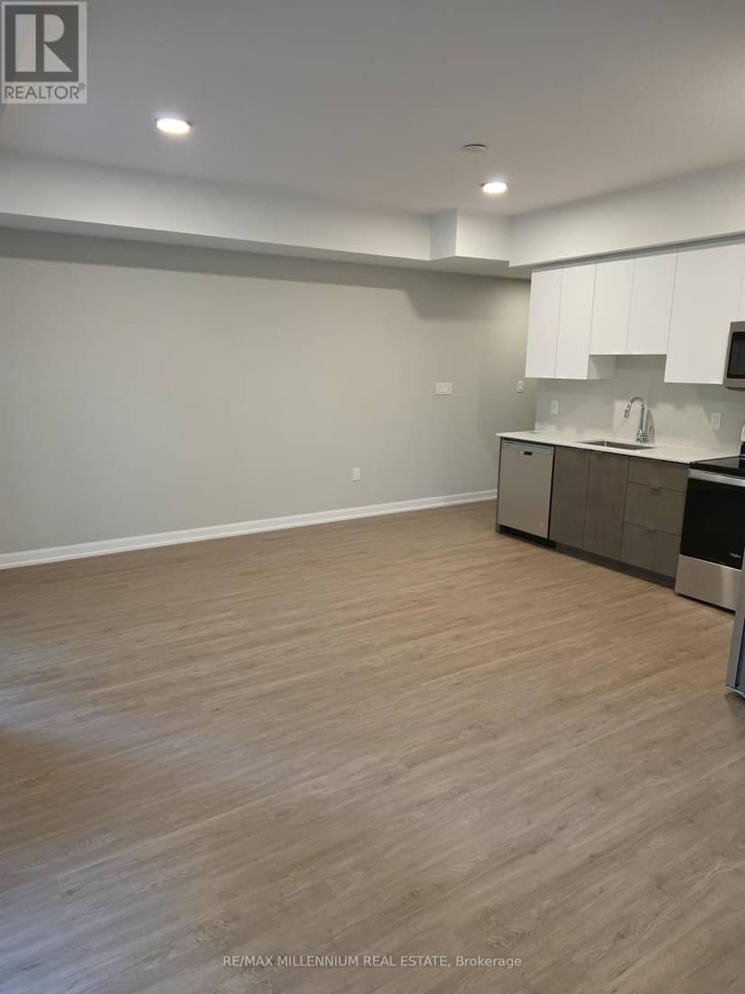 320 - 708 Woolwich Street — photo 6 of 21