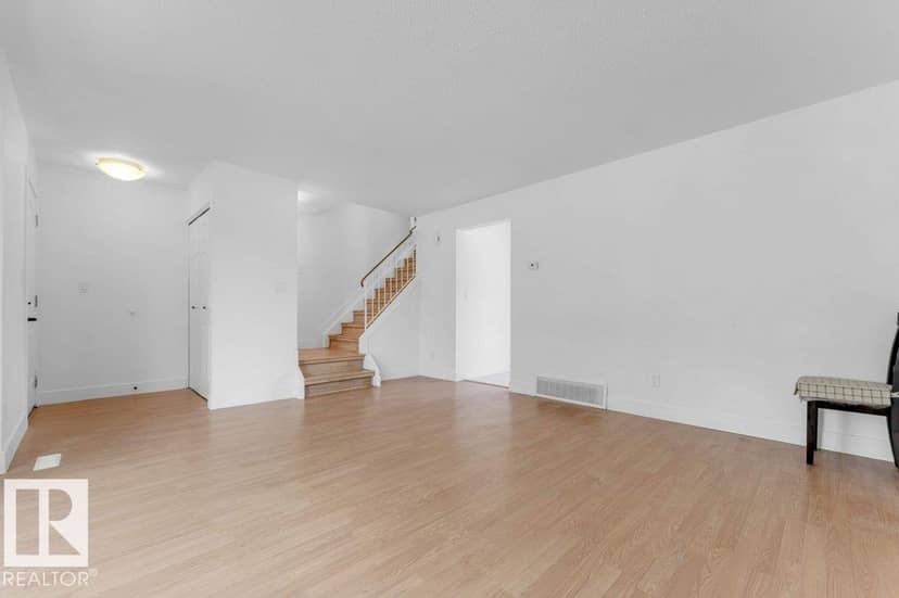 632 Knottwood Rd W NW, Edmonton, photo 8
