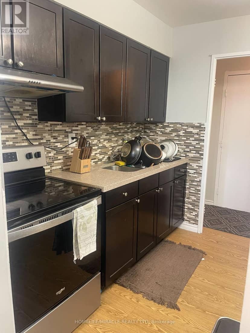 810 - 3555 Derry Road E, Mississauga, photo 8