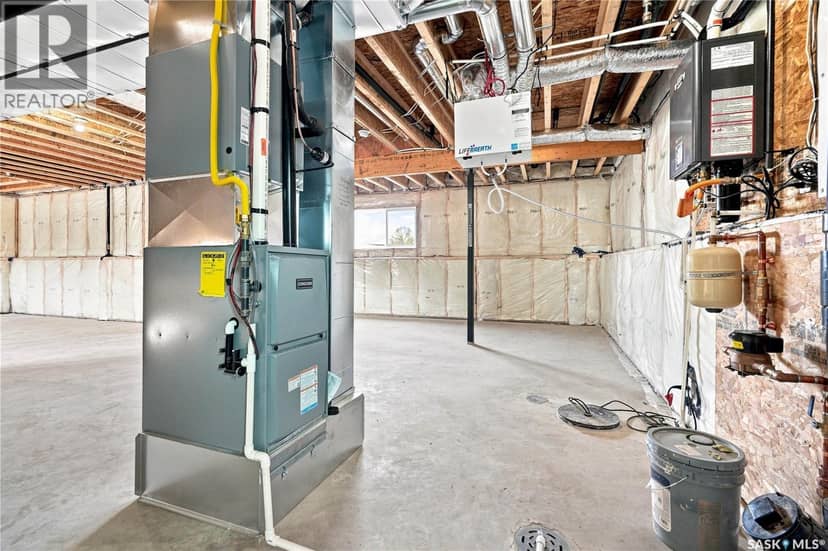 820 Ballesteros CRESCENT — photo 37 of 40