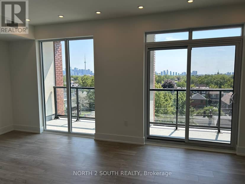 529 - 858 Dupont Street — photo 18 of 32