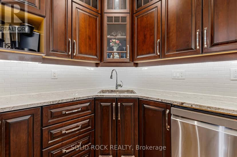 717 Upper Oak Leaf Road — photo 15 of 40