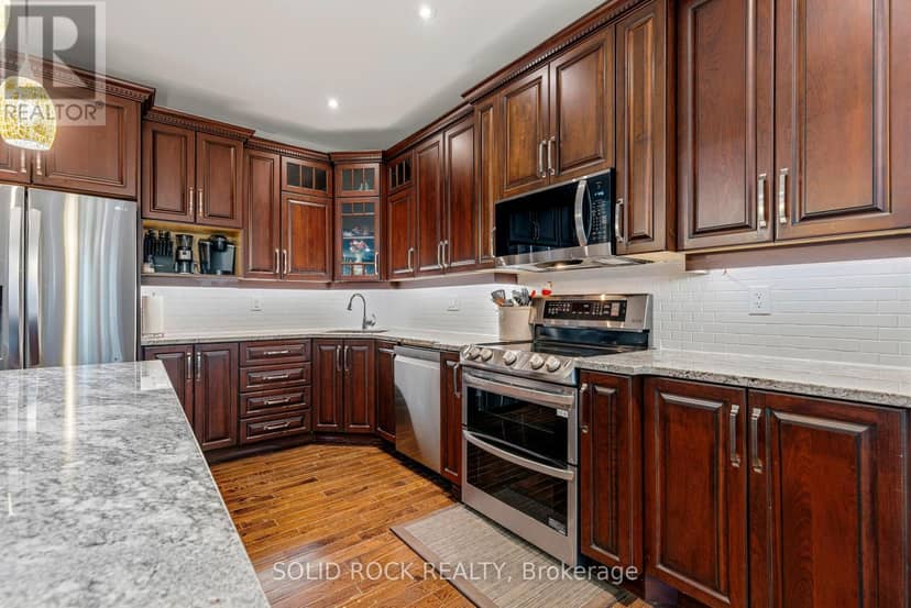 717 Upper Oak Leaf Road — photo 16 of 40