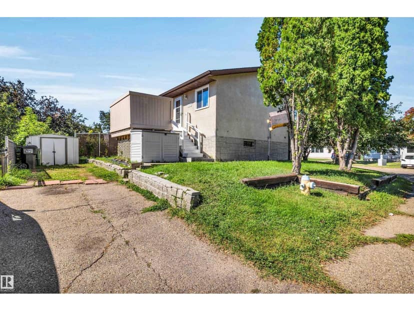 10856 173 AV NW — photo 31 of 33