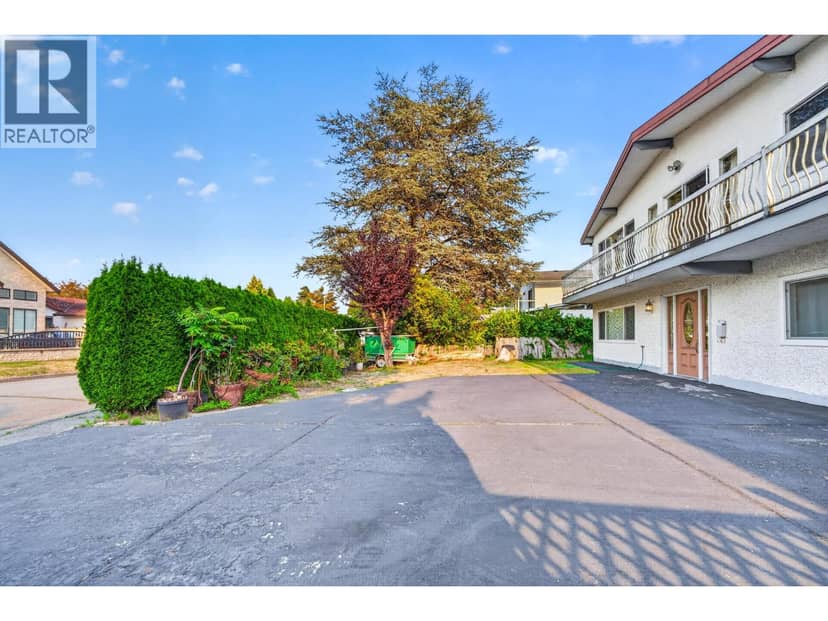 6500 YEATS CRESCENT, Richmond, photo 3