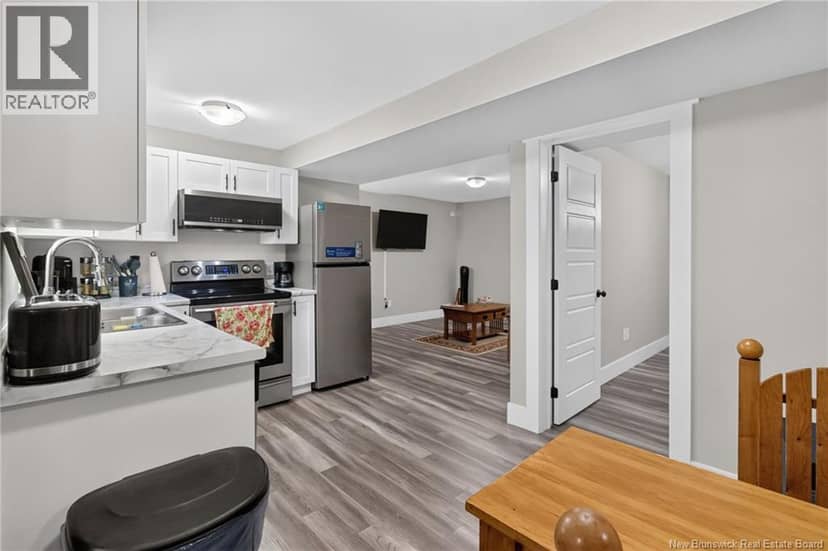 14 Rochefort Street — photo 35 of 40