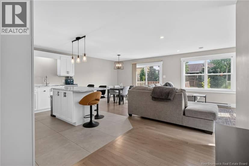 14 Rochefort Street — photo 9 of 40