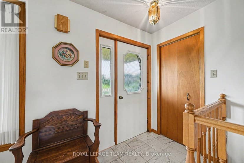 5630 Saver Road, South Dundas, photo 3