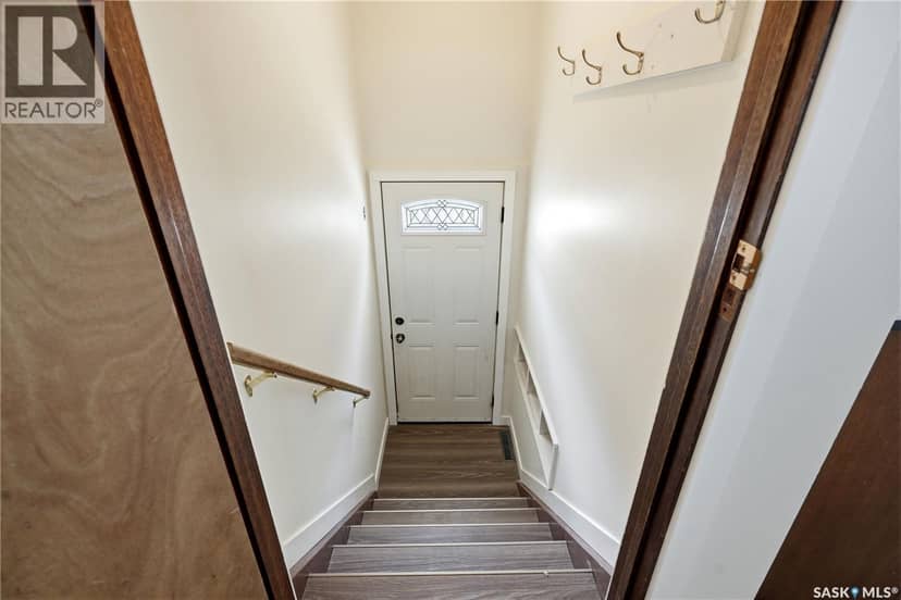 2525 McPherson AVENUE — photo 26 of 40